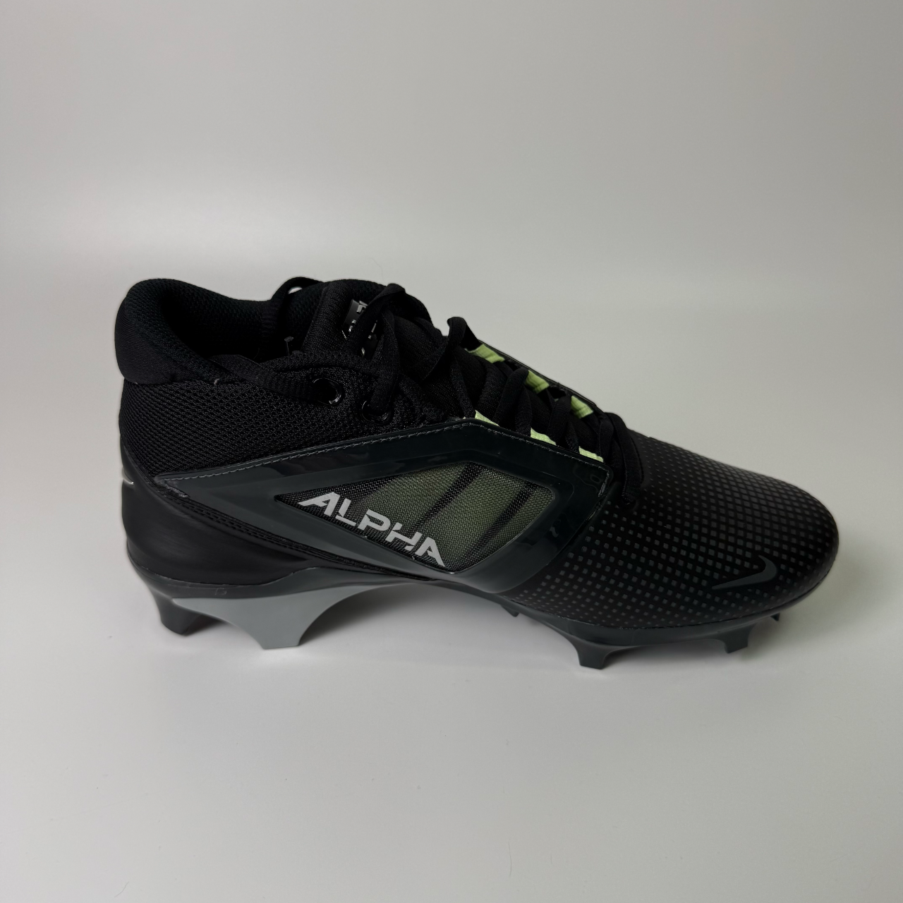 Nike Alpha Menace 4 Pro – Premium Football Cleats Black